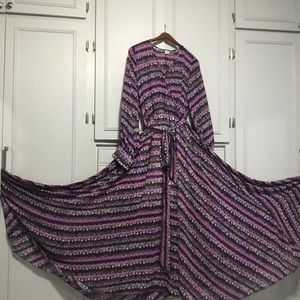 Twirly Lightweight Patterned Purple Long Sleeve Maxi Dress size XL
